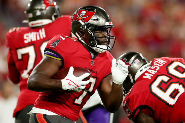 WATCH: Leonard Fournette carries entire Cardinals defense 10 yards downfield