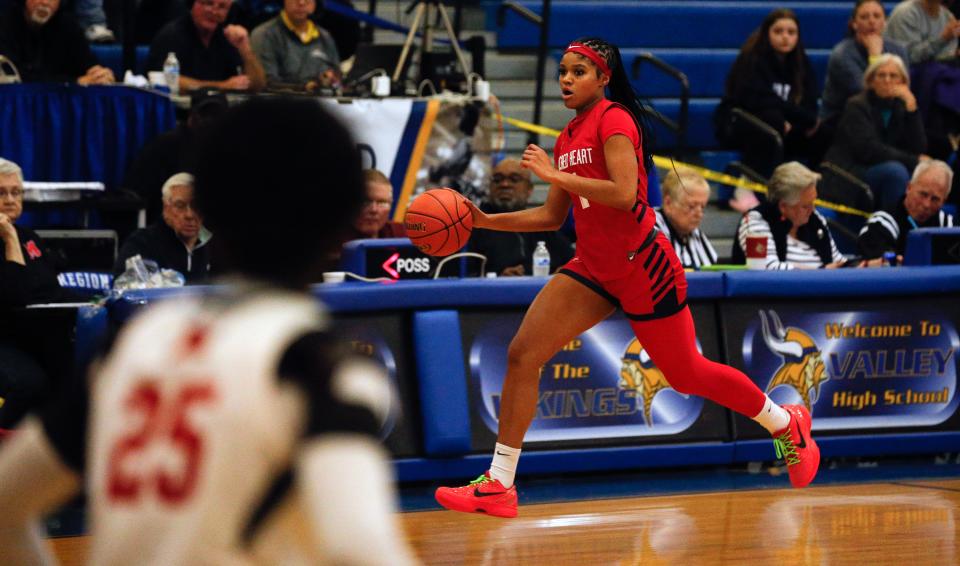 Sacred Heart’s ZaKiyah Johnson brings the ball up against Manual in the KHSAA Girls 7th Regional Tournament Championship at Valley High School.
Mar. 9, 2024