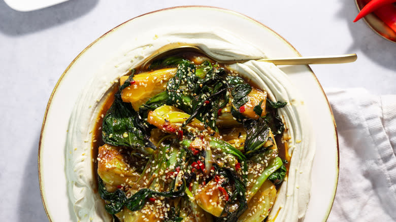 Stir-fried bok choy and tofu cream