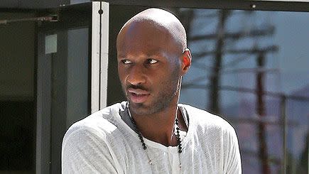 LAMAR REFUSES TO SIGN DIVORCE PAPERS