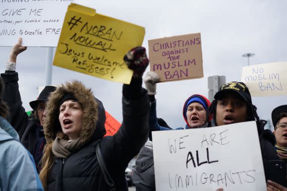 Caos e indignación por el veto de Trump a ciudadanos de varios países