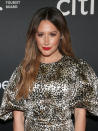 <p>Après avoir connu le succès grâce à « High School Musical », Ashely Tisdale poursuit sa carrière en oscillant entre cinéma, télévision, doublage de films d’animation et la chanson. Côté cinéma, elle apparaît dans « Les Zintrus » (2009), « La Fabulous Aventure de Sharpay » (2011) ou bien encore « Scary Movie 5 » (2013). Pour ce qui est du petit écran, elle décroche notamment le rôle principal dans la série « Hellcats » (2010-2011) et enchaîne les petites apparitions dans quelques épisodes de « Raising Hope », « Young and Hungry » et « MacGyver », entre autres. Dotée de plusieurs cordes à son arc, Ashely Tisdale a également enregistré trois albums : « Headstrong » (2007), « Guilty Pleasure » (2009) et « Symptoms » (2019). Aujourd’hui âgée de 35 ans, la jeune femme a récemment annoncé être <a href="https://www.elle.fr/People/La-vie-des-people/News/Ashley-Tisdale-la-star-de-High-School-Musical-enceinte-de-son-premier-enfant-3878093" rel="nofollow noopener" target="_blank" data-ylk="slk:enceinte de son premier enfant;elm:context_link;itc:0;sec:content-canvas" class="link ">enceinte de son premier enfant</a>.</p><br><br><a href="https://www.elle.fr/Loisirs/Cinema/News/Que-sont-ils-devenus-les-acteurs-de-High-School-Musical#xtor=AL-541" rel="nofollow noopener" target="_blank" data-ylk="slk:Voir la suite des photos sur ELLE.fr;elm:context_link;itc:0;sec:content-canvas" class="link ">Voir la suite des photos sur ELLE.fr</a><br><h3> A lire aussi </h3><ul><li><a href="https://www.elle.fr/Loisirs/Cinema/News/Disney-Zac-Efron-au-casting-du-reboot-de-Trois-hommes-et-un-bebe-3873332#xtor=AL-541" rel="nofollow noopener" target="_blank" data-ylk="slk:Disney : Zac Efron au casting du reboot de « Trois hommes et un bébé »;elm:context_link;itc:0;sec:content-canvas" class="link ">Disney : Zac Efron au casting du reboot de « Trois hommes et un bébé »</a></li><li><a href="https://www.elle.fr/Loisirs/Series/malcolm-acteurs#xtor=AL-541" rel="nofollow noopener" target="_blank" data-ylk="slk:Que sont-ils devenus... les acteurs de « Malcolm »;elm:context_link;itc:0;sec:content-canvas" class="link ">Que sont-ils devenus... les acteurs de « Malcolm »</a></li><li><a href="https://www.elle.fr/Loisirs/Series/Que-sont-ils-devenus-les-acteurs-de-Glee#xtor=AL-541" rel="nofollow noopener" target="_blank" data-ylk="slk:Que sont-ils devenus... les acteurs de « Glee »;elm:context_link;itc:0;sec:content-canvas" class="link ">Que sont-ils devenus... les acteurs de « Glee »</a></li><li><a href="https://www.elle.fr/Loisirs/Series/Netflix-un-thriller-avec-Renee-Zellweger-Zac-Efron-en-serial-killer-les-nouveautes-de-mai-a-ne-pas-rater-3787712#xtor=AL-541" rel="nofollow noopener" target="_blank" data-ylk="slk:Netflix : un thriller avec Renée Zellweger, Zac Efron en serial-killer… les nouveautés de mai à ne pas rater;elm:context_link;itc:0;sec:content-canvas" class="link "> Netflix : un thriller avec Renée Zellweger, Zac Efron en serial-killer… les nouveautés de mai à ne pas rater</a></li><li><a href="https://www.elle.fr/Astro/Horoscope/Quotidien#xtor=AL-541" rel="nofollow noopener" target="_blank" data-ylk="slk:Consultez votre horoscope sur ELLE;elm:context_link;itc:0;sec:content-canvas" class="link ">Consultez votre horoscope sur ELLE</a></li></ul>