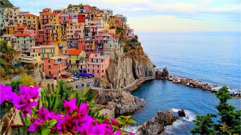 Una vista de Manarola sobre el mar de Liguria