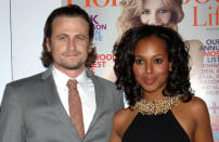 ‘Scandal’ actress Kerry Washington dated ‘Big’ star David Moscow were engaged from 2004 to 2007 but scrapped their wedding plans as they didn't feel it was the right thing to do. Kerry told Essence: "When we were planning the wedding, I didn't even feel like picking out a dress. But I didn't rush things; I let my intuition guide me. We realised that even though we love each other on a very profound level, we were doing emotional gymnastics to try to work things out.”