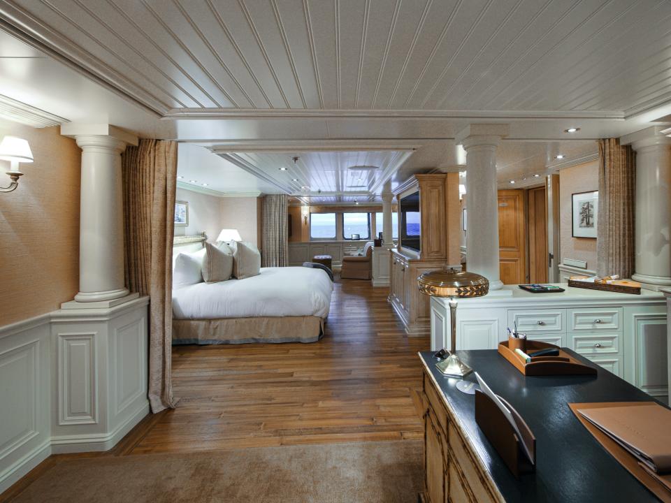 Tatoosh owner's stateroom