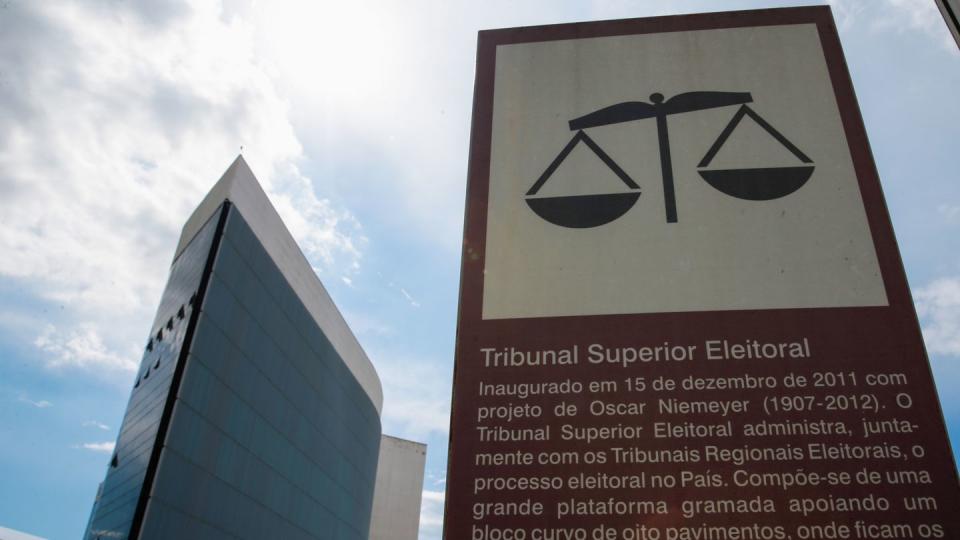 Oberster Wahlgerichtshof in Brasília. Präsident Bolsonaro bekommt wegen seiner Forderung nach einer Wahlrechtsreform Gegenwind.