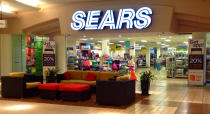 <p><strong>SEARS</strong><br>Según Business Insider, la compañía cerrará <a rel="nofollow noopener" href="http://www.businessinsider.com/list-of-sears-and-kmart-stores-closing-2017-1" target="_blank" data-ylk="slk:108 tiendas Kmart y 42 tiendas Sears;elm:context_link;itc:0;sec:content-canvas" class="link ">108 tiendas Kmart y 42 tiendas Sears</a> en abril de 2017, lo que representa el 10% de las tiendas de Sears.<br>(Mike Mozart/Creative Commons) </p>