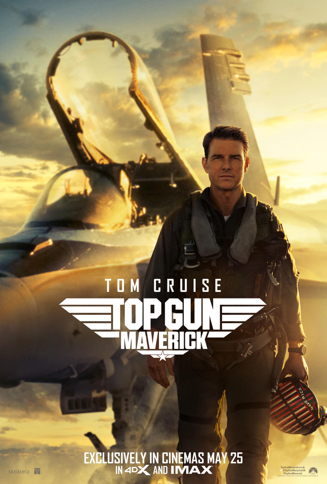 Tom Cruise plays Capt. Pete 