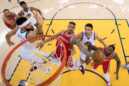 May 20, 2018; Oakland, CA, USA; Houston Rockets guard Gerald Green (14) shoots the basketball against Golden State Warriors center Zaza Pachulia (27) during the second half in game three of the Western conference finals of the 2018 NBA Playoffs at Oracle Arena. The Warriors defeated the Rockets 126-85. Mandatory Credit: Kyle Terada-USA TODAY Sports TPX IMAGES OF THE DAY