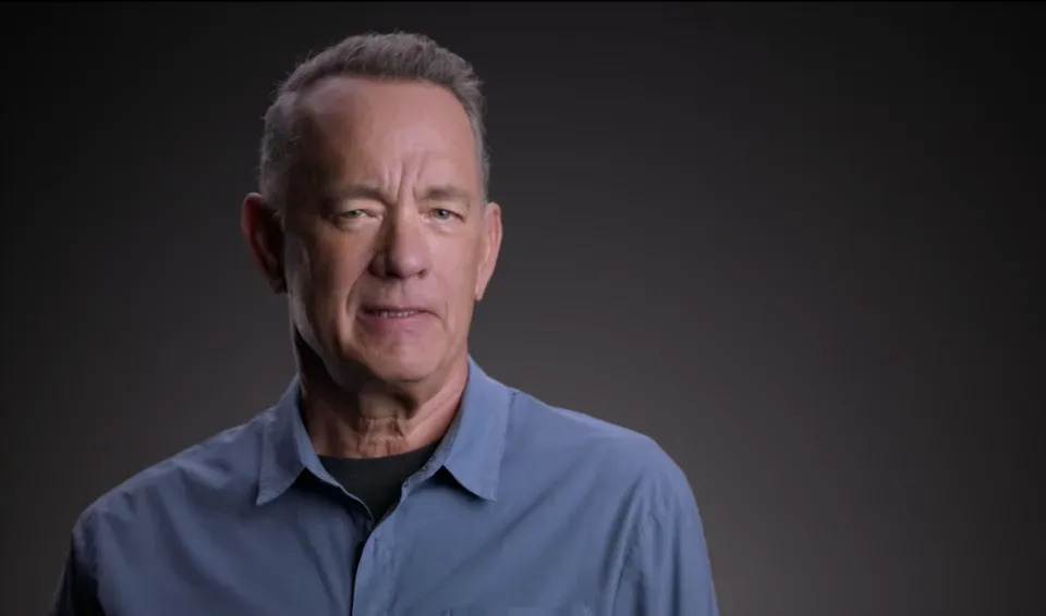 Tom Hanks hebt in einer neuen Werbekampagne für die Biden-Harris-Regierung die Widerstandsfähigkeit der USA hervor. (Bild: Biden Amtseinführungsausschuss)