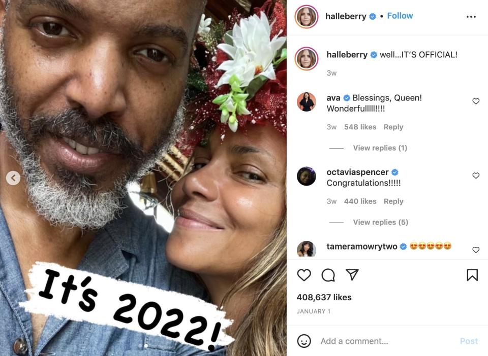 A screenshot of Halle and Van's selfie which says "It's 2022" on top