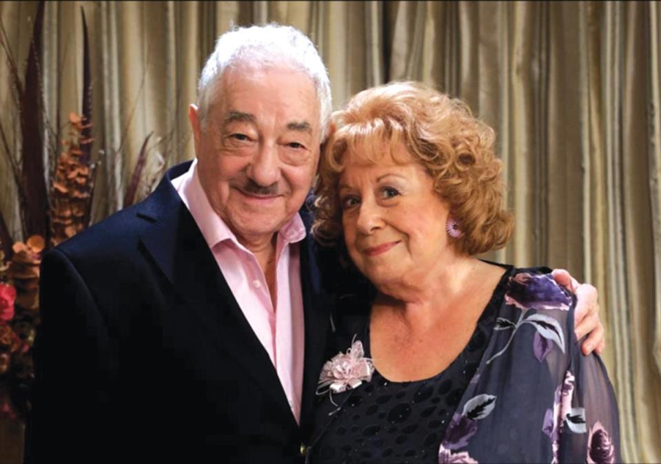 Friday Night Dinner star Harry Landis has died at the age of 90. Pictured with co-star Frances Cuka (Channel 4)