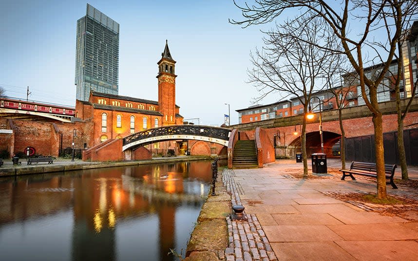 Manchester's industrial past is all around the city - www.sakhanphotography.com (www.sakhanphotography.com (Photographer) - [None]