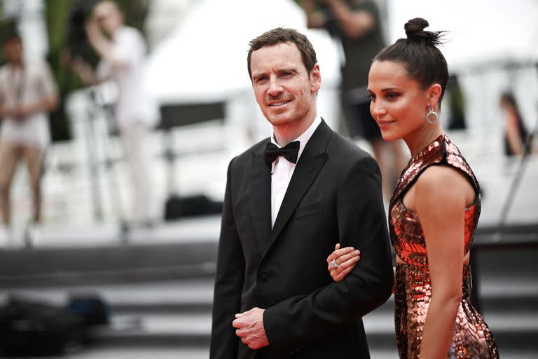 Michael Fassbender y Alicia Vikander llegan a Cannes para asistir a la proyección de Holy Spider