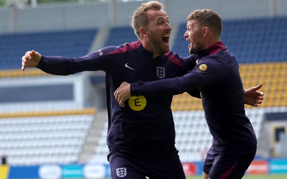 Harry Kane and Kieran Trippier celebrate winning 'foot volleyball'