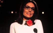 Angeblich ist Nana Mouskouri mit 300 Millionen verkauften Tonträgern die zweiterfolgreichste Sängerin aller Zeiten (hinter Madonna). Ob diese Zahlen stimmen, ist zwar nicht sicher, sie zeigen aber, dass die gebürtige Griechin, die mit "Weiße Rosen in Athen" hierzulande ihren größten Hit landete, ebenfalls weit mehr ist als "nur" eine Schlager-Interpretin. (Bild: Peter Bischoff/Getty Images)