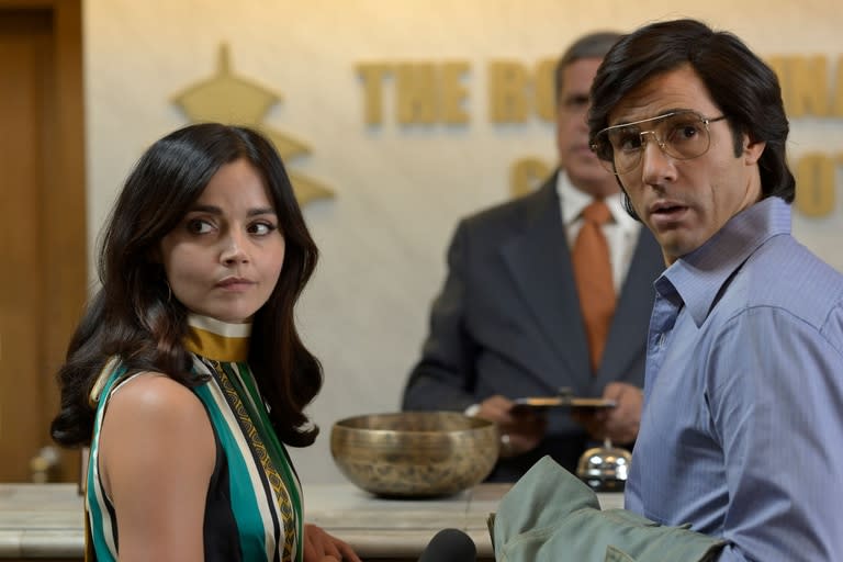 La serpiente, la nueva serie de Netflix, es una de las más vistas en nuestro país; está basada en la vida criminal del asesino Charles Sobhraj