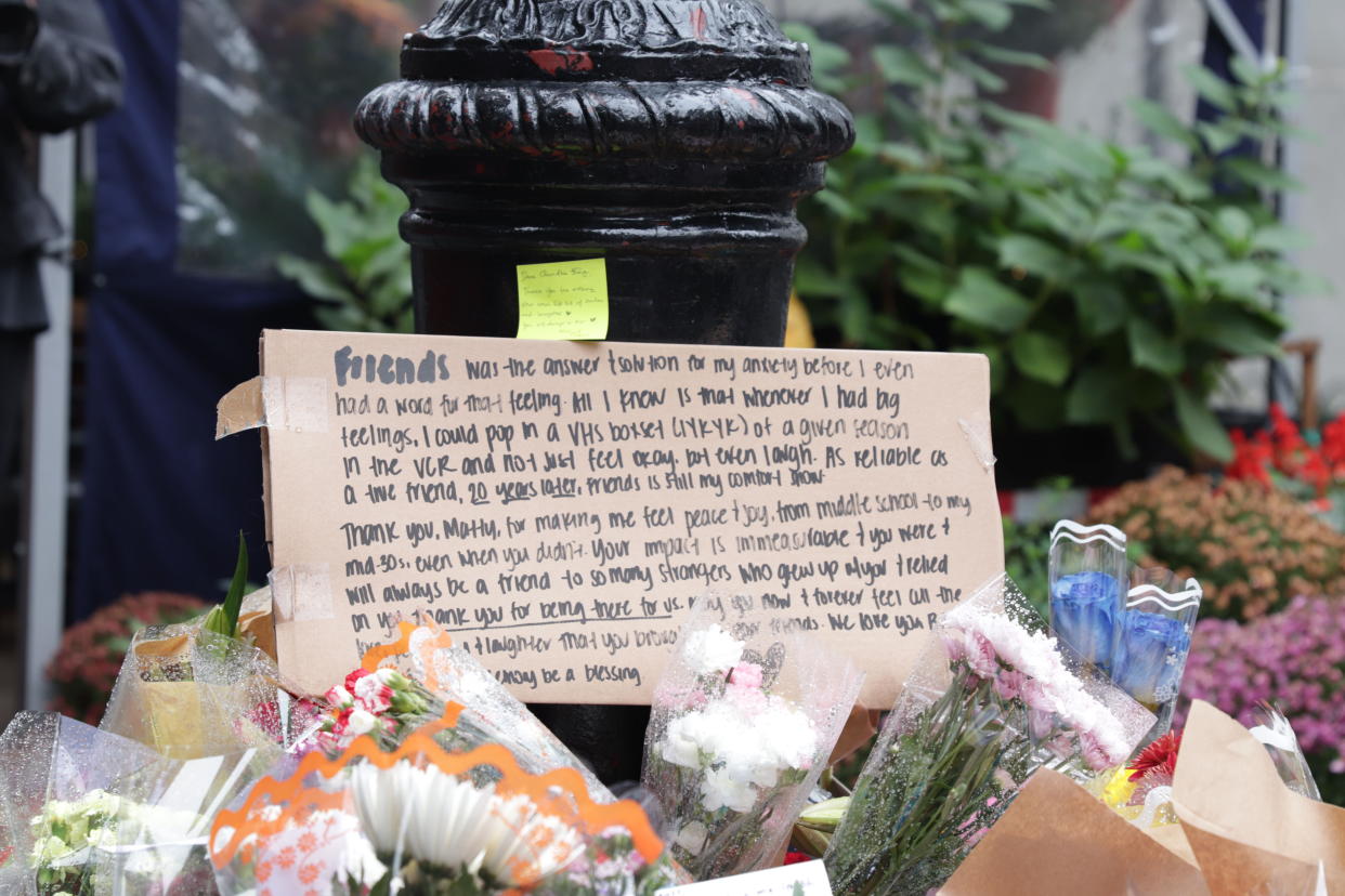 Friends fans honour Matthew Perry at make-shift vigil in New York ((Inga Parkel/The Independent))