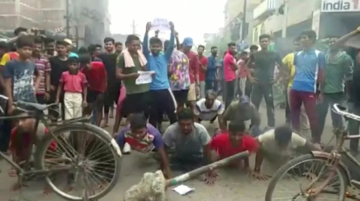 Protesters blocked roads and highways in Indian state of Bihar (ANI via Reuters)