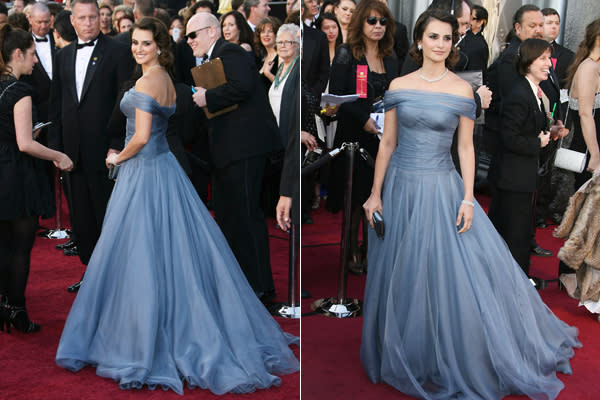Penelope Cruz war bei den Oscars 2012 ganz schön blau: Natürlich hat die sexy Latina nicht zu tief ins Glas geguckt, sondern einen waschechten Stoff-Rausch. Beim Anblick dieser pompösen Tüll-Robe wird uns ganz schwindelig. (Bilder: Wenn)