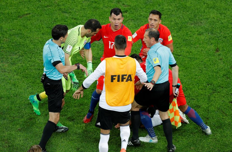 Der Referee stand mehrmals im Fokus.