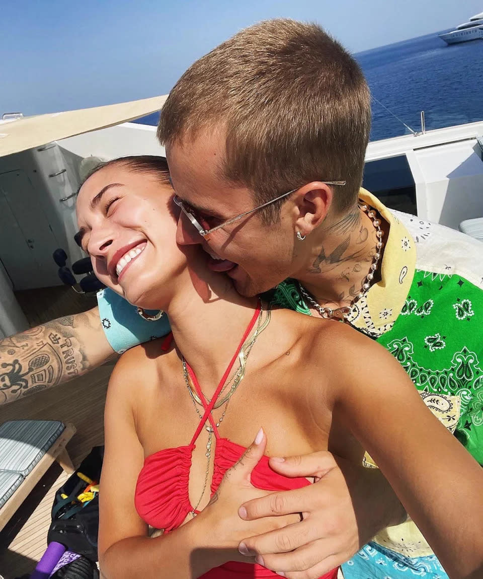 Hailey Bieber verrät nicht jugendfreie Geheimnisse über Justin Bieber