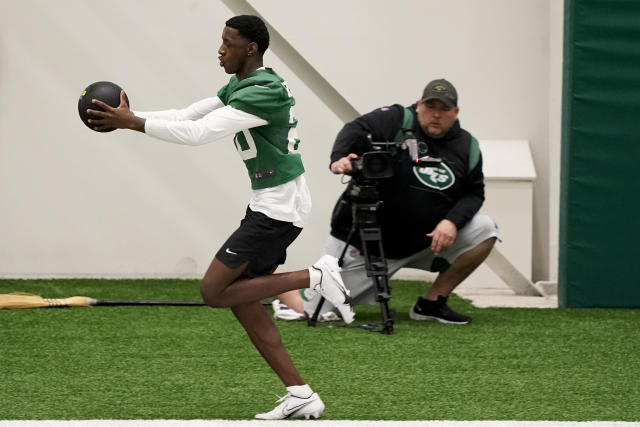 Jets' Sauce Gardner assesses his first NFL game - Newsday