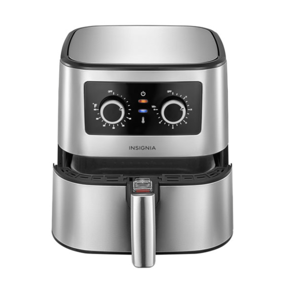 Insignia Air Fryer (Photo via Best Buy Canada)