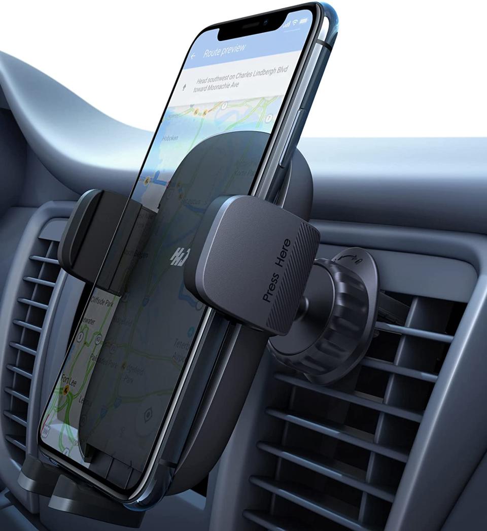 phone holder in car