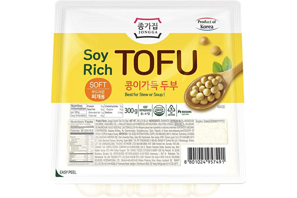 Daesang Jongga Korean Soyrich Soft Tofu (Stew), 300g - Chilled. (Photo: Amazon SG)