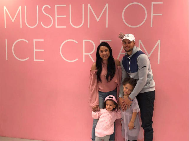 Stephen Curry, Ayesha Curry And Kids Pose In Sweet Family Photo