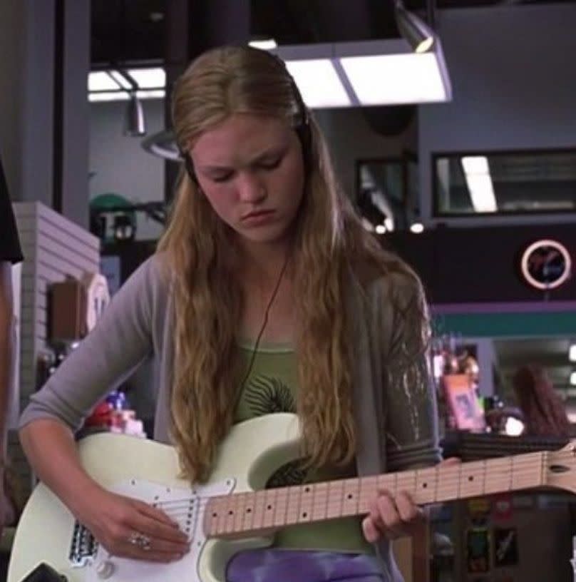 Julia Stiles as Kat in 10 Things I Hate About You