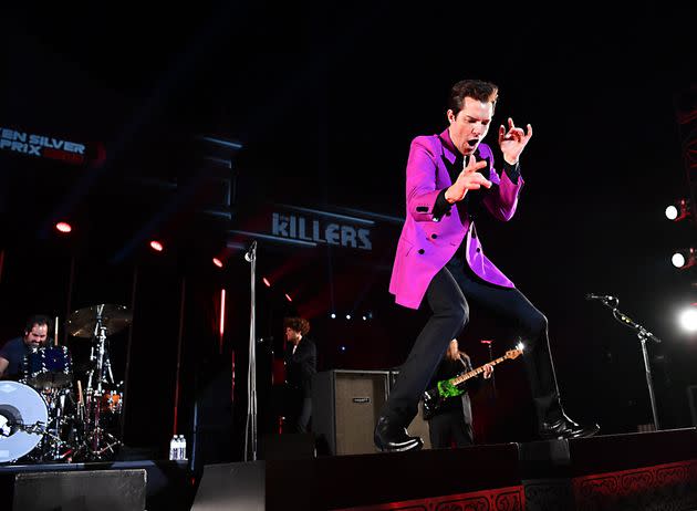 The Killers выступают в Лас-Вегасе 5 ноября.  На фото певец Брэндон Флауэрс и барабанщик Ронни Ваннуччи-младший.