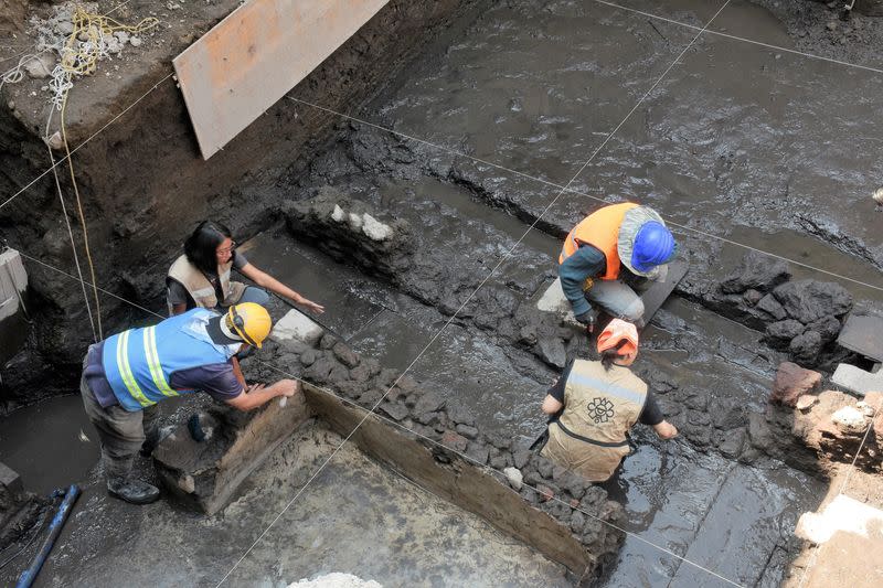 Mexican researchers discover four child burials from the Early Colonial period (1521-1620)