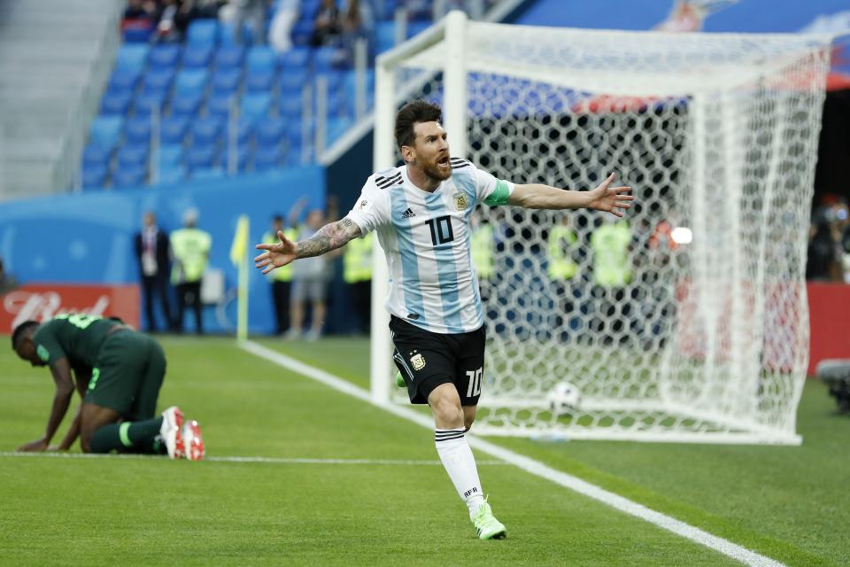 Kenneth Omeruo of Nigeria, Lionel Messi of Argentina during the 2018 FIFA World Cup Russia group D match between Nigeria and Argentina at the Saint Petersburg Stadium on June 26, 2018 in Saint Petersburg, Russia (Getty Images)