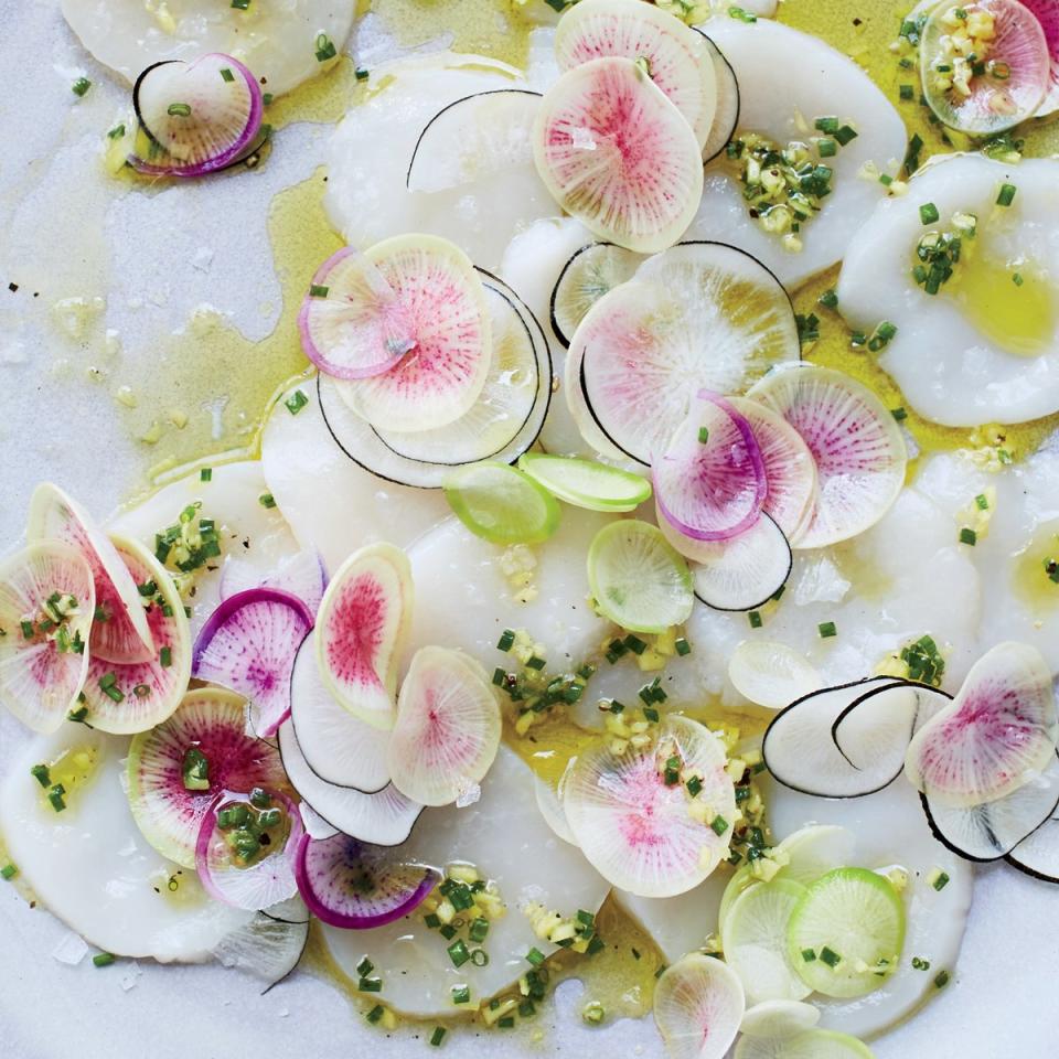 Scallop Carpaccio with Hand-Cut Ginger-Chive Pesto (25 minutes)