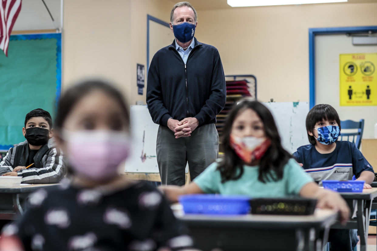 LAUSD Superintendent Austin Buetner visits a class of kindergarten students as they experience in-class learning for the first time in more than a year at Maurice Sendak Elementary.  (Robert Gauthier/Los Angeles Times via Getty Images)