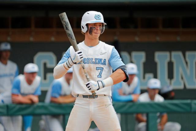 Arkansas baseball vs. UNC in super regional Game 2