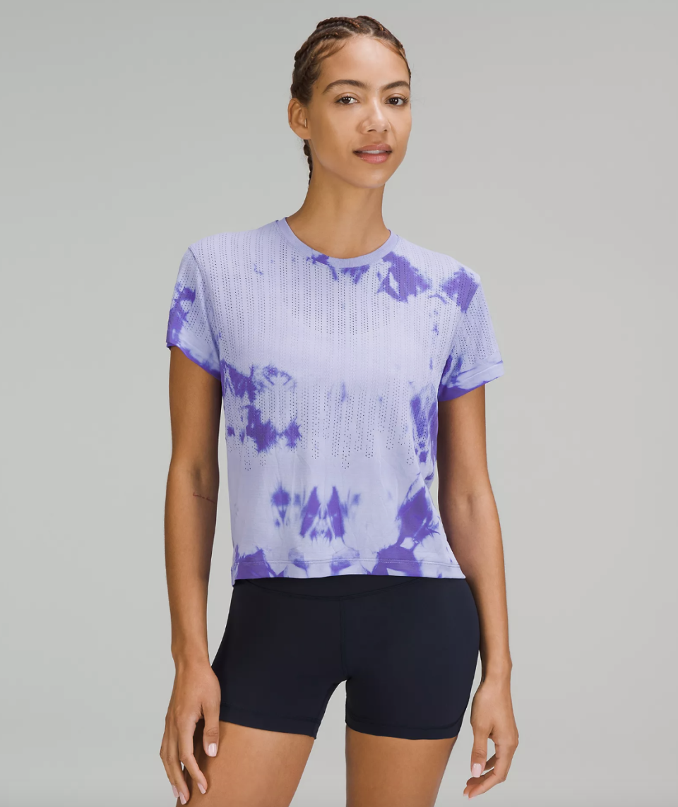 Train to Be Short Sleeve Shirt (Photo via Lululemon)