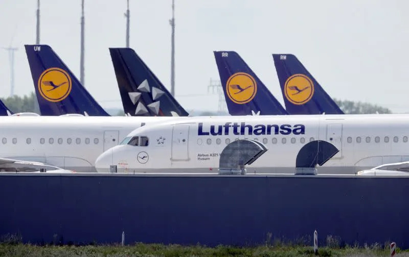 Lufthansa cancels hundreds of flights due to pilot strike