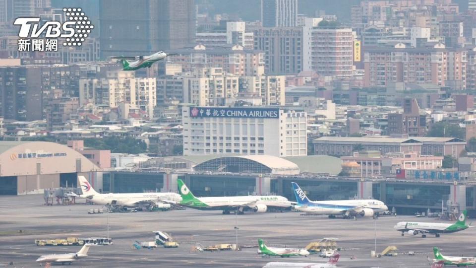 出國機場接送-機場接送-機場接送預約-新竹松機機場接送費用-機場接送便宜-便宜機場接送-出國-松山機場-桃園機場