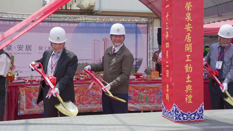 林佳龍回到台中烏日出席榮泉安居社會住宅動土典禮。   圖：翻攝自林佳龍臉書