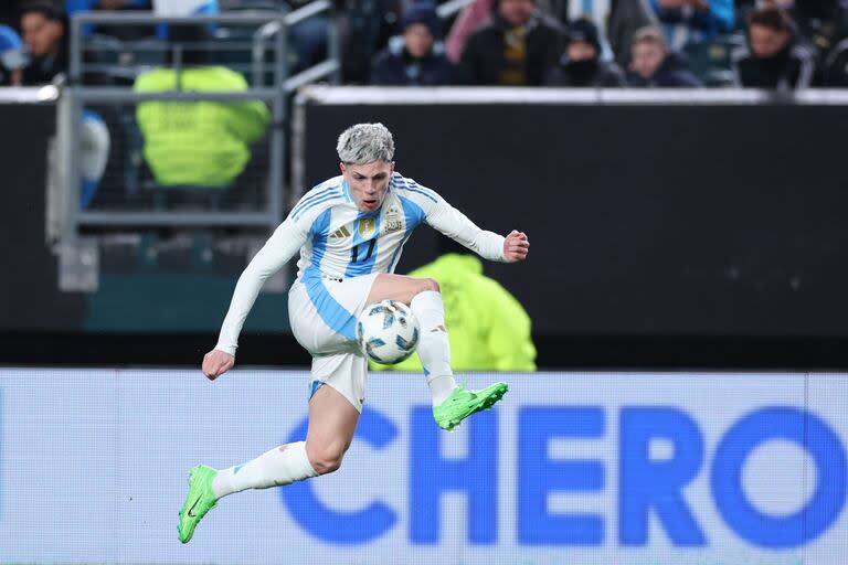 Alejandro Garnacho no tuvo protagonismo en el amistoso de Argentina contra Guatemala, pero es el primer anunciado por Scaloni para disputar la Copa América, a pesar de que el entrenador advirtió que no daría nombres.