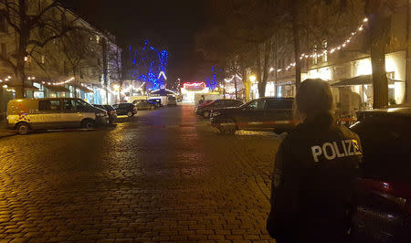 Police have evacuated a Christmas market and the surrounding area in the German city of Potsdam, near Berlin, Germany, December 1, 2017, to investigate a suspicious object. Reuters/Zoltan Berta