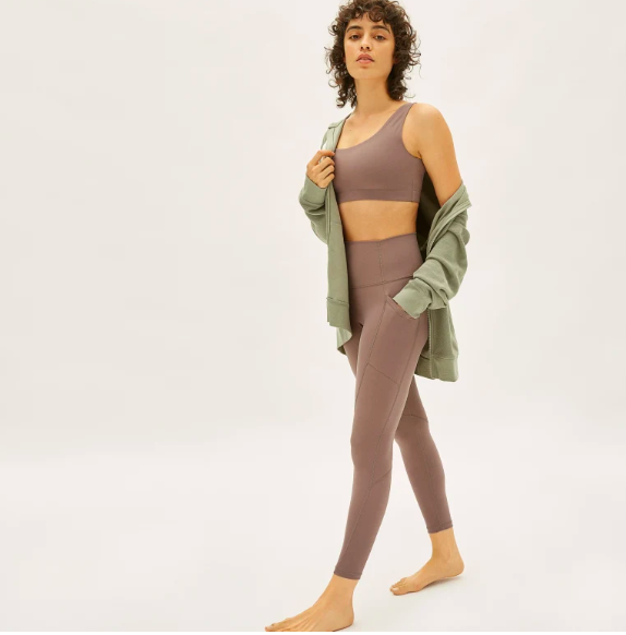 Everlane Leggings Deal: Take 50% Off The Perform Leggings Right Now -  Forbes Vetted