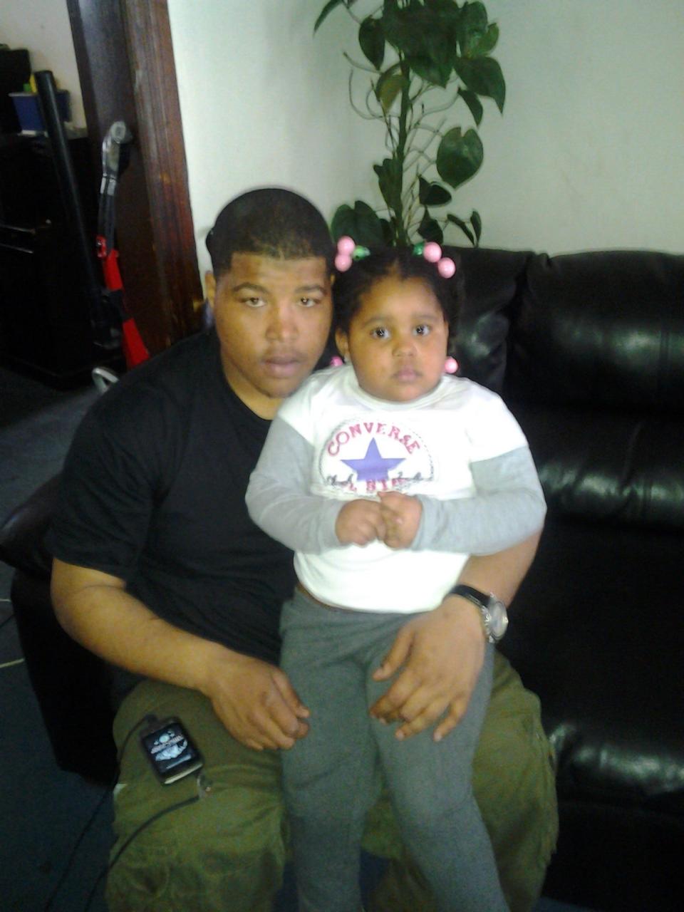 Akeem Terrell with his daughter