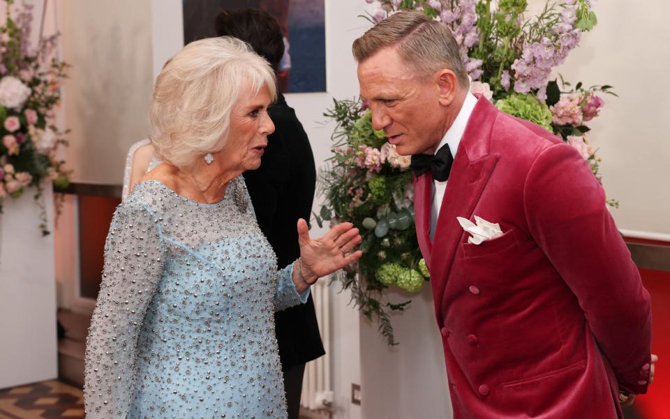 The Duchess of Cornwall meets the 007 actor Daniel Craig - Chris Jackson Collection 