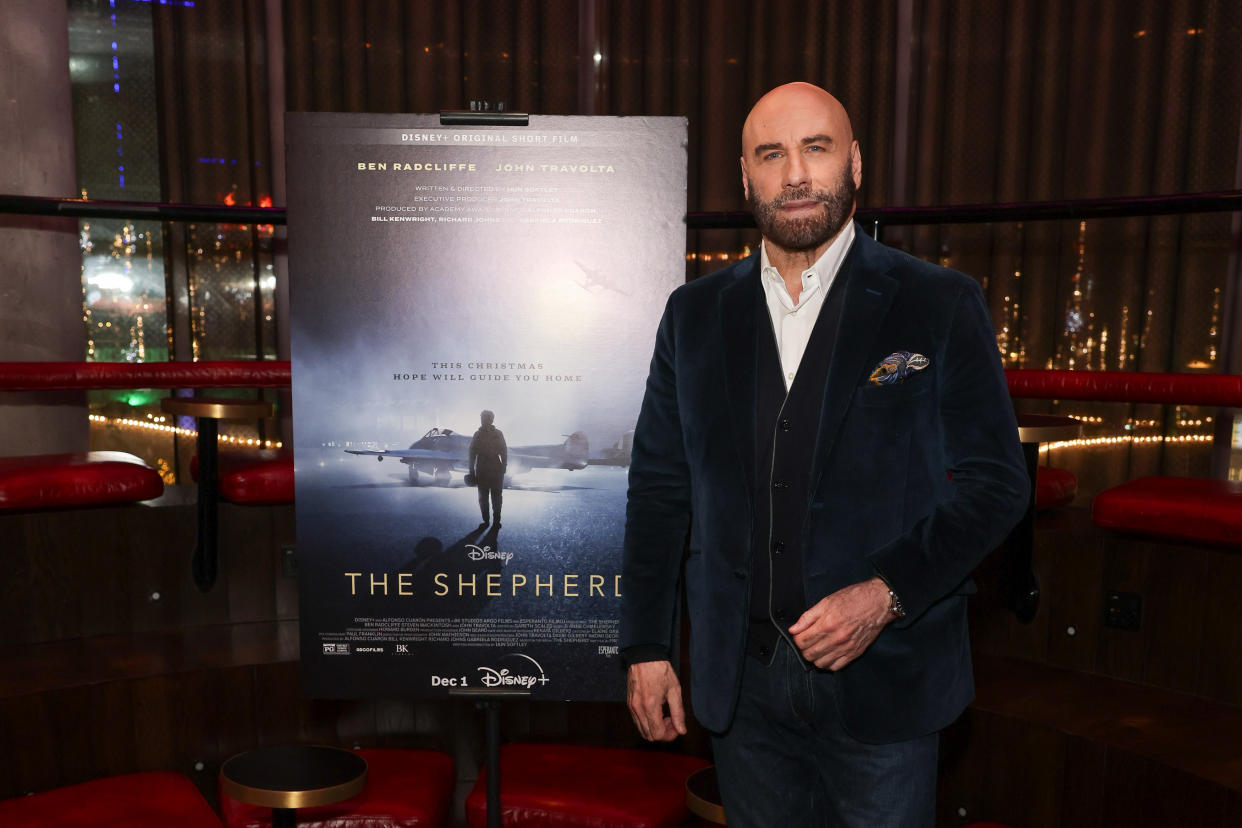 John Travolta pasó 30 años esperando para interpretar su proyecto soñado: 'The Shepherd'. (Foto de Dave Benett/Getty Images for Disney+)