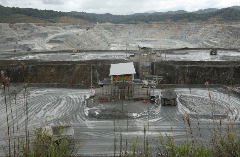 FILE PHOTO: Canadian miner First Quantum starts arbitration against Panama