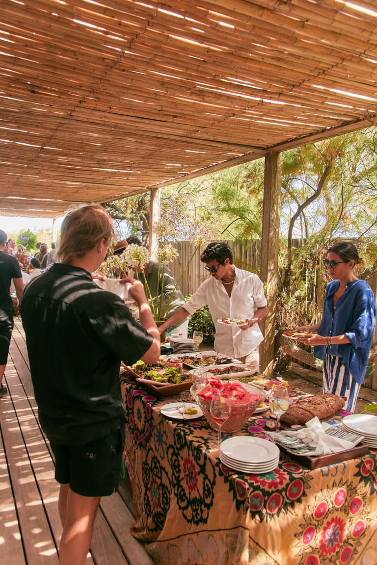 Los invitados disfrutaron del almuerzo en Punta del Este